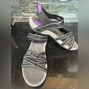 Teva Tirra Water Hiking Sandals Women Gray/Black/Purple Strappy Sandals Size 11